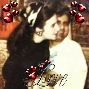 Meet your Posher, Elise